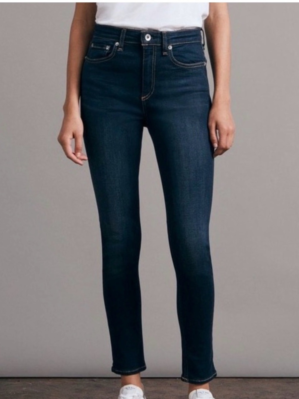 RAG & BONE Heritage Indigo
Denim High-Rise Slim Fit Ankle
Skinny Jeans